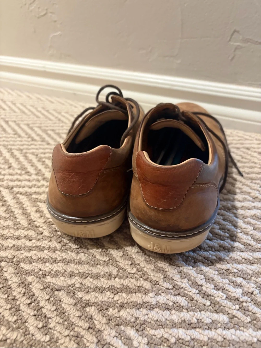 Johnson and Murphy Men's Brown Leather Lace-Up Shoes